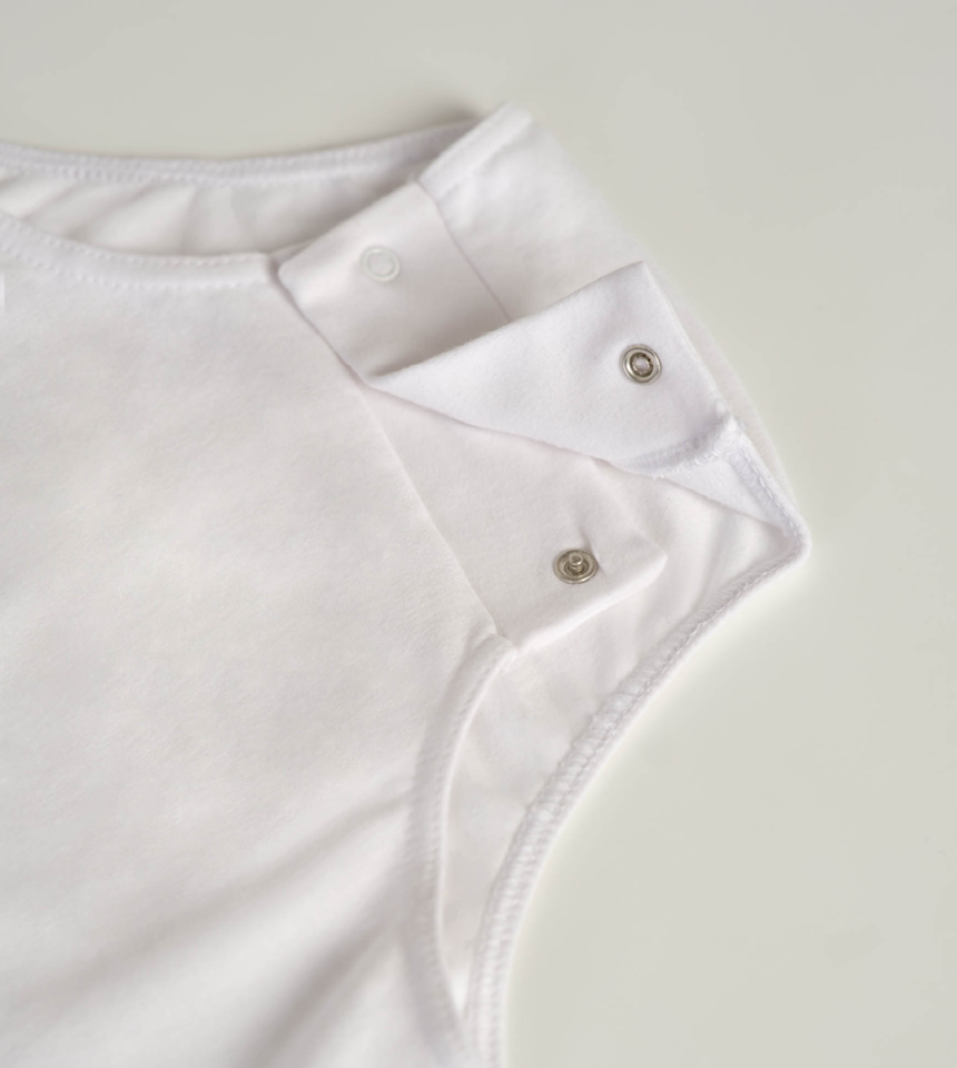 Body unisex med tryckknappar på axlar och i gren 2040